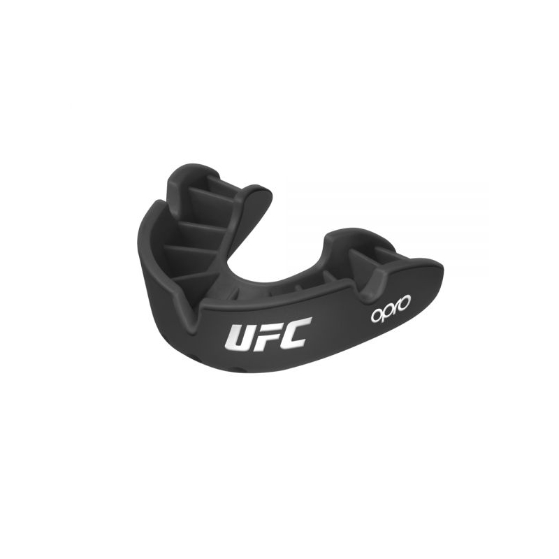 Protector Bucal Opro UFC nivel Bronce color negro